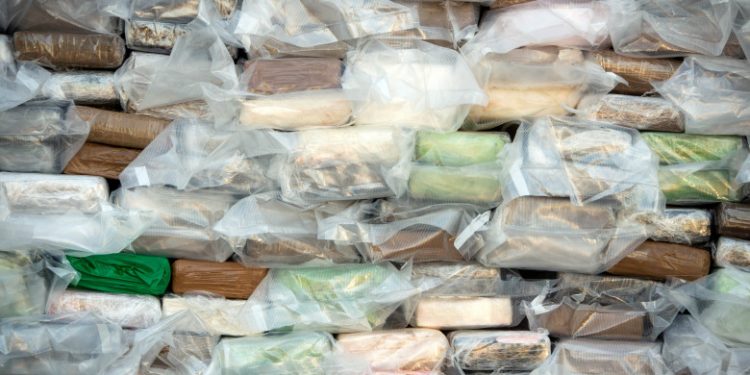 Droguri de peste 90 de milioane de dolari, confiscate după un raid în Mexic