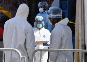 Pandemia: UE înregistrează o creștere a cazurilior de COVID, ONU susține că milioane de oameni ar putea muri de foame | VIDEO