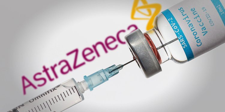 AstraZeneca заявила о безопасности своей вакцины