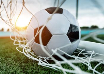 COVID-19: FMF a suspendat până la 31 martie toate competițiile sportive | VIVDEO