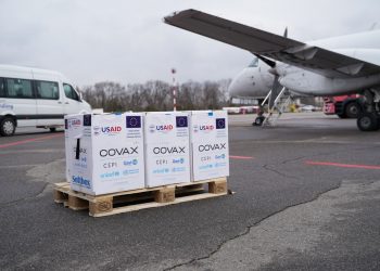 Un nou lot de vaccinuri Pfizer-BioNTech a ajuns la Chișinău | VIDEO