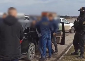 Bărbați, puși la pământ de mascații Fulger: Au comis furturi de milioane