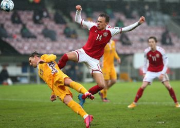 Молдова потерпела самое крупное поражение в истории в футбольном матче с Данией