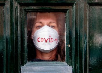 Germania întăreşte controalele la frontiere, Spania impune masca obligatorie în aer liber, „pașaport COVID” în Europa | VIDEO