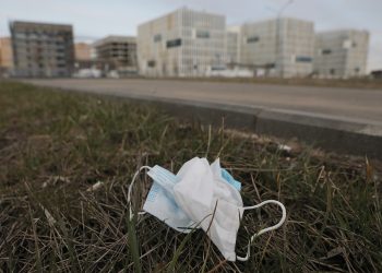 SUA renunță la restricții, Austria, Danemarca și Israelul vor produce vaccinuri pentru mutațiile COVID | VIDEO