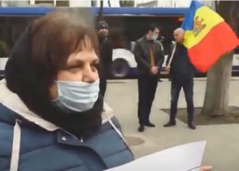 «Более четырех месяцев не получаю зарплату». Сотрудники ЖДМ вышли сегодня на протест | VIDEO