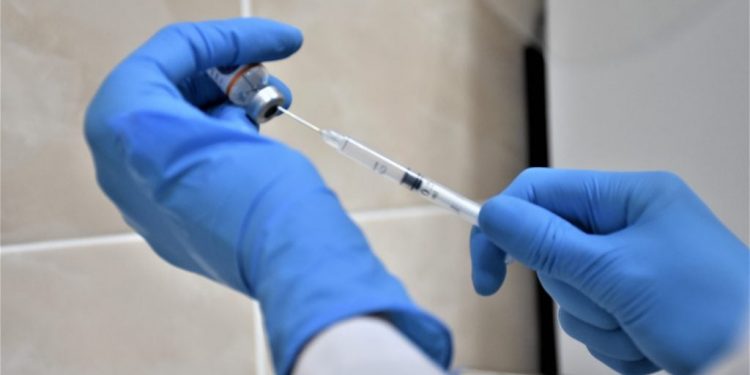 Detalii despre procesul de vaccinare în Moldova: În urma imunizării, fiecare beneficiar va primi un certificat special | VIDEO