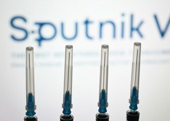 Названы сроки одобрения «Спутника V» в ЕС