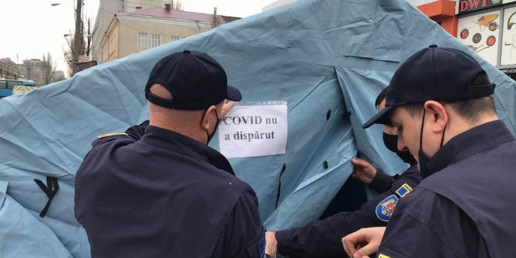 IGSU instalează corturi de informare a moldovenilor privind riscurile de infectare cu Covid-19