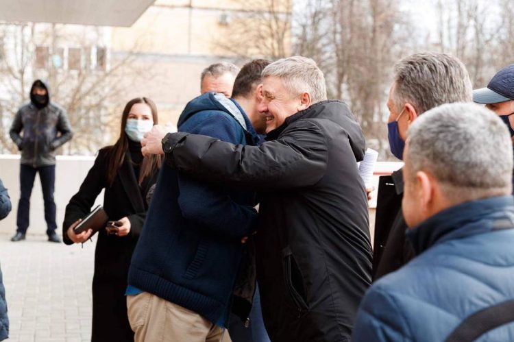 Партия “ШОР” и платформа “За Молдову” о решении суда по делу Петру Жардана и Дениса Уланова: Мы рады, что время от времени судьи ставят во главу угла закон