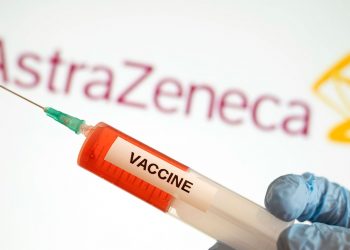 В ВОЗ рассказали о пользе и вреде вакцины AstraZeneca