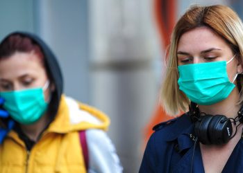 În capitală au fost instituite măsuri mai drastice: cei care nu se vor conforma rigorilor, riscă amenzi | VIDEO