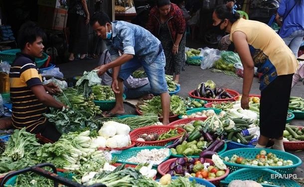 В Камбодже дадут 20 лет тюрьмы за заражение COVID-19