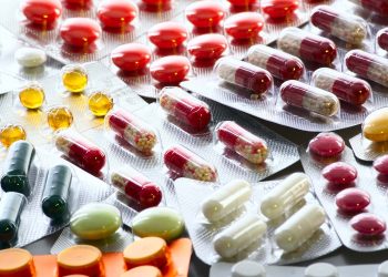 Farmaciile mobile au fost recunoscute neconstituționale, în timp ce comerțul online ilegal de medicamente prosperă | VIDEO