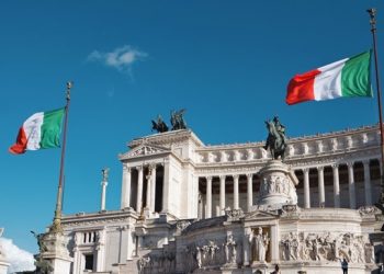 Италия вводит локдаун на Пасху