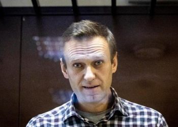 Навальный объявил голодовку