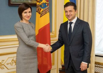 Пчелка?:  Встреча Санду и Зеленского стала темой скетча в шоу «Лига смеха» | VIDEO