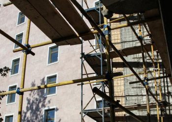 Detalii despre tragedie pe un șantier din municipiul Chișinău: Un tânăr a decedat pe loc | VIDEO