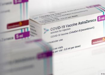 Вакцину AstraZeneca переименовали в Vaxzevria