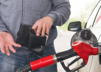 Prețurile la carburanți cresc pentru a cincea oară de la începutul anului | VIDEO