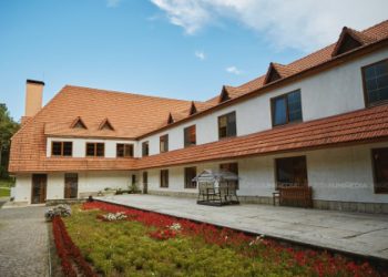 Președintele încalcă o nouă promisiune electorală: Maia Sandu va păstra vila de la Condrița | VIDEO