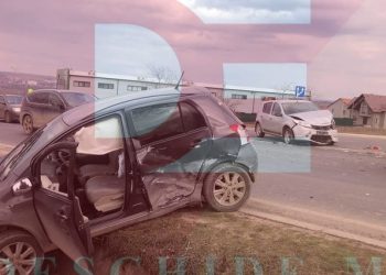 O șoferiță a ajuns cu mașina într-un șanț, la Ialoveni | FOTO