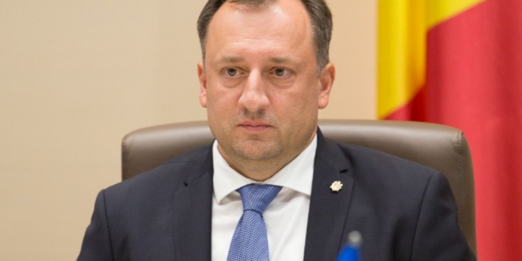 Avocați: Dosarul lui Denis Ulanov este pur politic, iar drepturile sale sunt grav încălcate