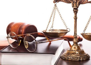 Коллегия адвокатов о снятии иммунитета с Дениса Уланова: Ни один адвокат не должен подвергаться преследованию за профессиональную деятельность | VIDEO