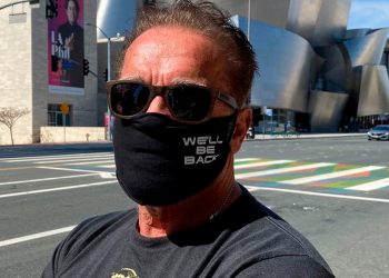 Шварценеггер выразил готовность возглавить борьбу с инопланетянами