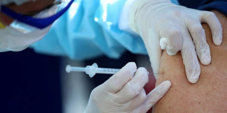 Scurgere de documente. Cum încearcă țările bogate să blocheze planurile de producție a vaccinurilor în statele sărace