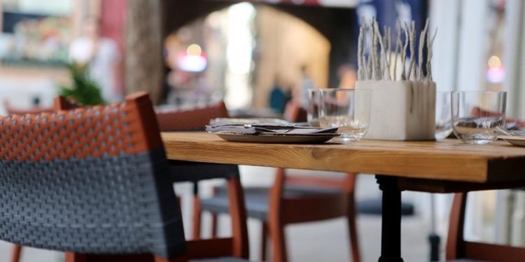 Рестораны и кафе вернулись к прежнему графику работу