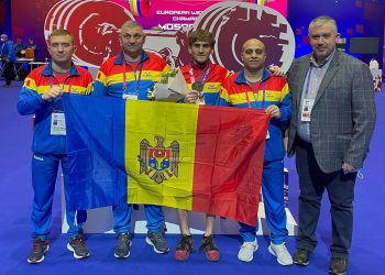 Тяжелоатлет из Молдовы Даниел Лунгу завоевал золотую медаль на чемпионате Европы в Москве