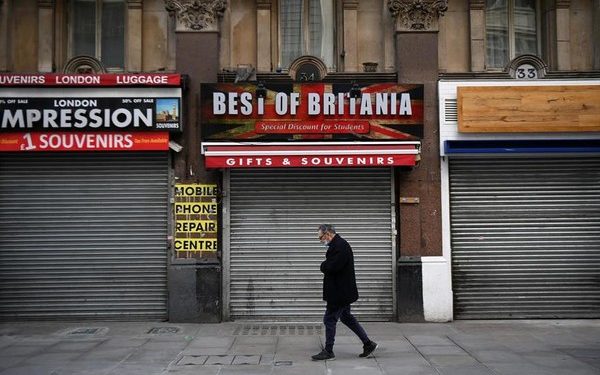 В Великобритании вакцину от коронавируса сделали около 60% населения