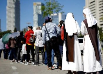 Ситуация стабилизируется. В Израиле отменят обязательное ношение масок на улице с 18 апреля