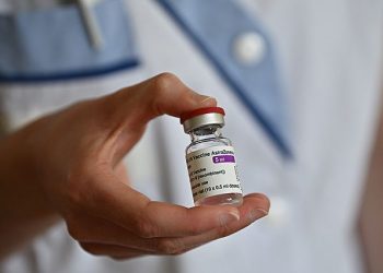 В Британии зафиксировано 30 случаев тромбоза у привитых AstraZeneca