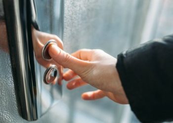 Инициатива Партии «ШОР»: Закон о жилье нужно изменить, чтобы освободить пенсионеров и детей от платы за пользование лифтом | VIDEO