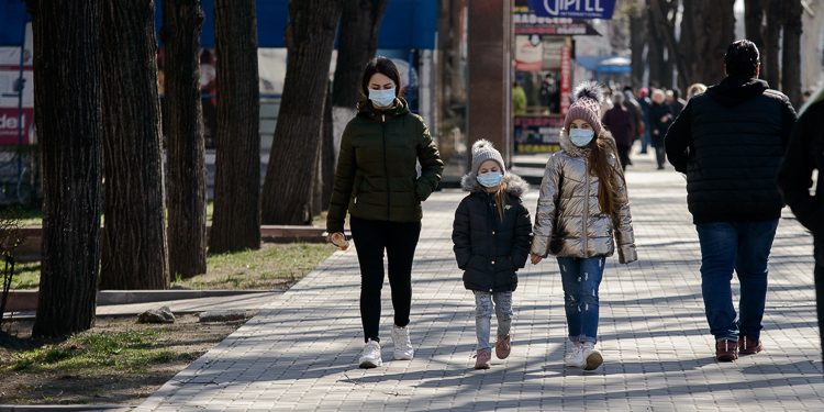 Аурелиу Чокой: Отмечена тревожная ситуация, связанная с инфицированием детей COVID-19