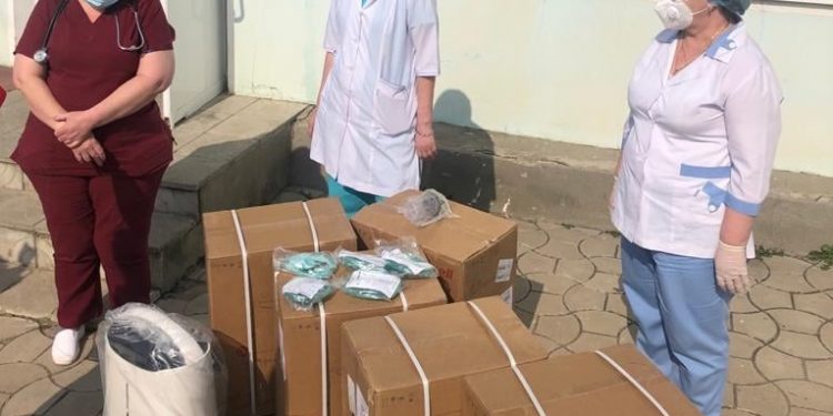 Cinci concentratoare de oxigen, donate Spitalului Raional Cahul, la inițiativa deputatului Platformei „Pentru Moldova”, Elena Bacalu | VIDEO