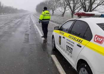 Atenție, șoferi! Cade lapoviță în majoritatea raioanelor din nordul țării