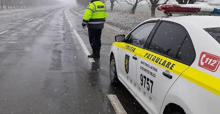 Atenție, șoferi! Cade lapoviță în majoritatea raioanelor din nordul țării