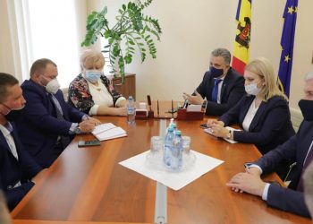 Fracțiunea Partidului „ȘOR” și „Pentru Moldova”, în căutarea soluțiilor pentru problemele producătorilor de lapte