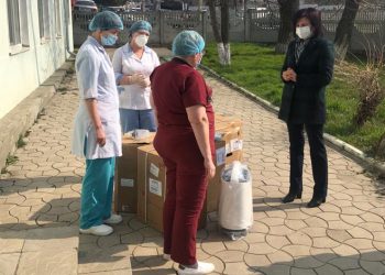 Районная больница Кагула получила пять кислородных концентраторов по инициативе депутата платформы “За Молдову” Елены Бакалу