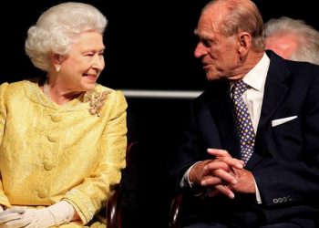 Умер супруг королевы Елизаветы II принц Филипп | VIDEO