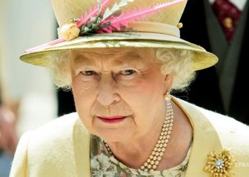 Елизавета II сделала первое заявление после смерти принца Филиппа