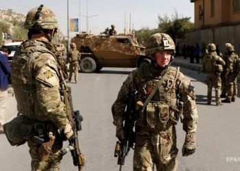 Retragerea NATO din Afganistan a început într-un mod „coordonat”, afirmă un oficial al Alianţei