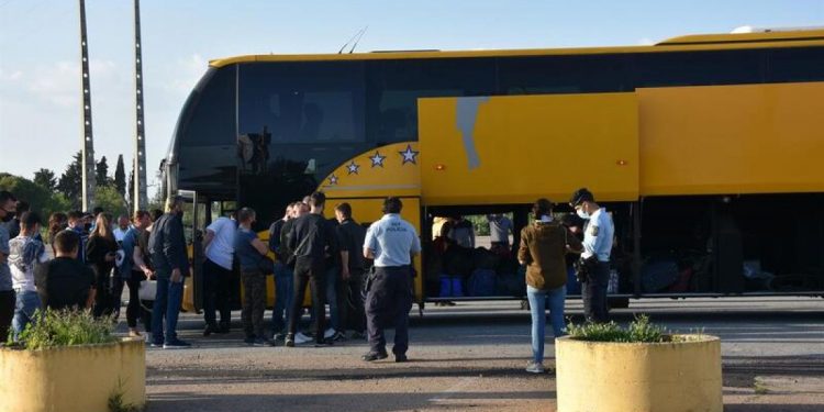 50 de moldoveni ar fi încercat să ajungă în Portugalia printr-un punct de trecere neautorizat. Autocarul ar fi trecut o barieră de ciment