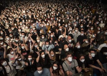 COVID-19 în lume: Israelul – pe cale de a învinge pandemia, iar în Barcelona au loc concerte-teste în bază de studiu | VIDEO