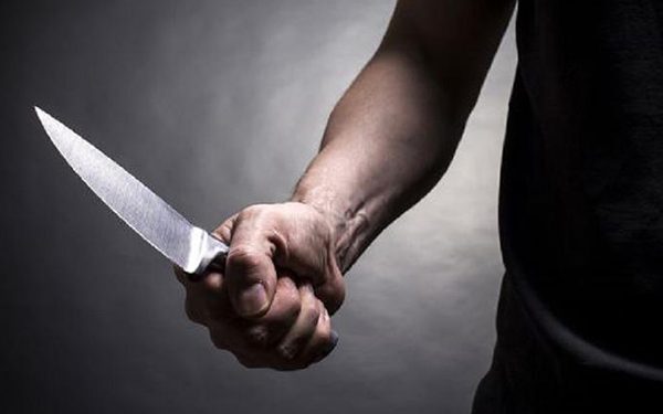 Cahul: Un tânăr și-ar fi înjunghiat fostul socrul