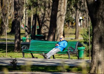 Restricție anulată! Oamenii vor avea dreptul să se plimbe în parcuri, dar în anumite condiții