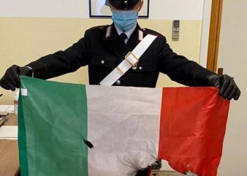 Трое граждан Молдовы находятся под следствием в Падуе: Их обвиняют в осквернении итальянского флага | VIDEO